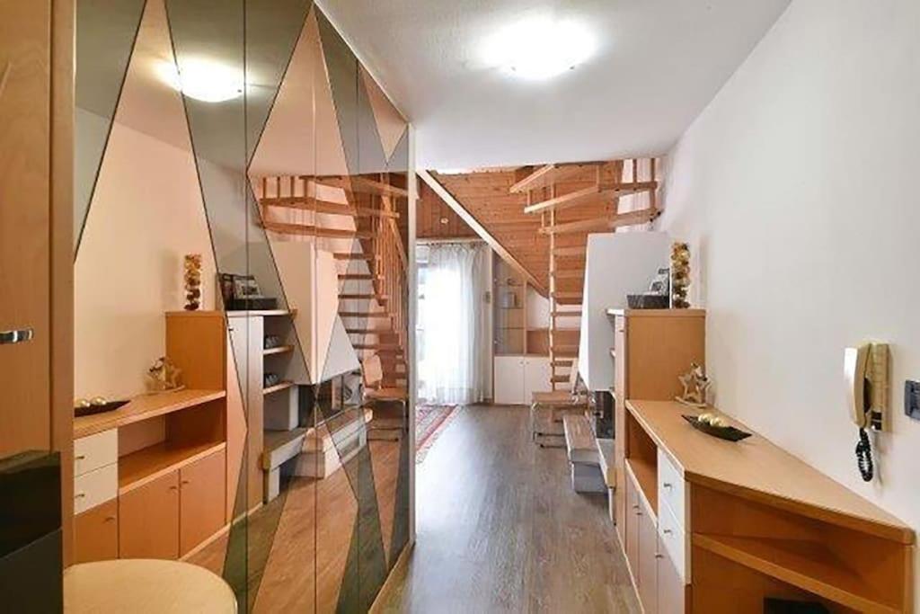 Апартаменты Penthouse In The Centre Мерано Экстерьер фото